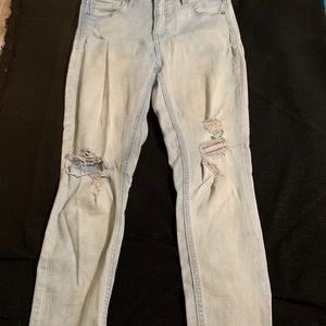 Light wash ripped skinny jeans